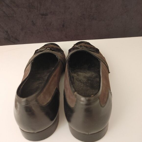 SAN REMO CHARCOAL SUEDE WITH GRAY LEATHER TRIM LOAFER WITH TASSELLS. - Picture 3 of 8